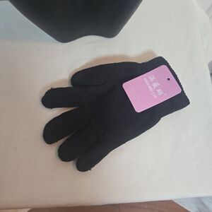 Black Knit Gloves